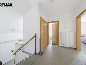 Prodej ubytování, Karlovy Vary, Zámecký vrch, 350 m2