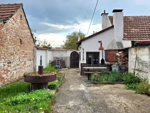 Prodej rodinného domu, Holasice, 182 m2