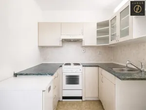 Pronájem bytu 2+kk, Kladno, Děčínská, 40 m2