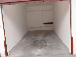 Pronájem garáže, Praha - Holešovice, Veletržní, 18 m2