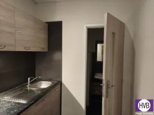 Prodej obchodního prostoru, Neratovice, nám. Republiky, 55 m2