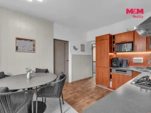 Prodej bytu 2+1, Valdice, Sídliště, 66 m2
