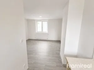 Pronájem bytu 1+kk, Malhostovice, 30 m2
