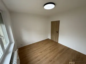 Pronájem bytu 2+1, Mikulov, St. Živného, 50 m2