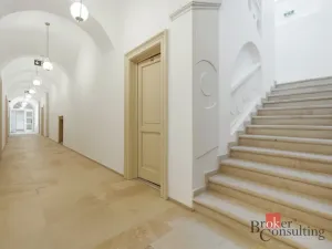 Prodej bytu 1+kk, Jince, Slavíkova, 46 m2