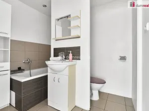 Prodej bytu 1+1, Ostrov, Družební, 41 m2