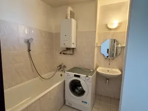 Pronájem bytu 2+1, Pardubice, K Blahobytu, 55 m2