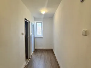 Pronájem bytu 2+1, Pardubice, K Blahobytu, 55 m2