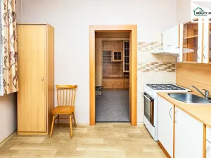 Prodej bytu 1+1, Cheb, Matěje Kopeckého, 36 m2