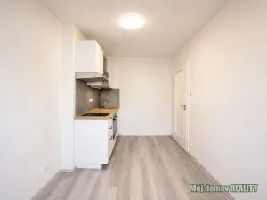 Pronájem bytu 2+1, Praha - Libeň, Vacínova, 43 m2