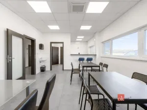 Pronájem výrobních prostor, Uherský Brod, Nivnická, 2850 m2