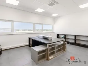 Pronájem výrobních prostor, Uherský Brod, Nivnická, 2850 m2