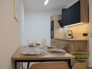 Prodej bytu 2+kk, Praha, Královická, 49 m2