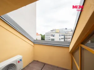 Pronájem bytu 3+kk, Praha - Libeň, Chlumčanského, 104 m2