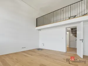 Prodej bytu 2+kk, Jince, Slavíkova, 59 m2