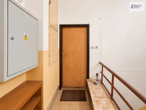 Prodej bytu 4+1, Květov, 84 m2