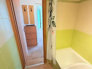 Pronájem bytu 1+1, Židlochovice, sídl. Družba, 34 m2
