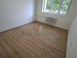 Pronájem bytu 3+1, Pečky, V Horkách, 81 m2