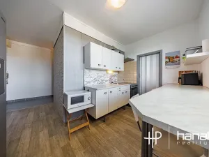 Pronájem bytu 2+1, Olomouc, Černá cesta, 58 m2