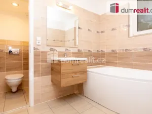 Pronájem bytu 3+1, Ústí nad Labem - Neštěmice, Opletalova, 104 m2
