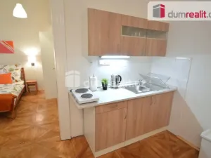 Pronájem bytu 2+kk, Praha - Smíchov, Svornosti, 42 m2