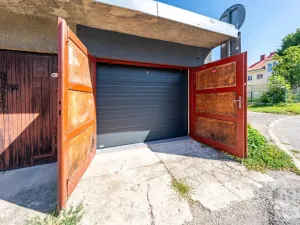 Pronájem garáže, Ostrava - Zábřeh, U Zámku, 24 m2