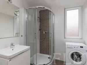 Pronájem bytu 1+kk, Praha - Vršovice, Petrohradská, 37 m2