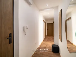 Prodej bytu 3+1, Modřice, Husova, 70 m2