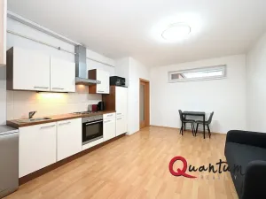 Pronájem bytu 2+kk, Praha - Hloubětín, Slévačská, 47 m2