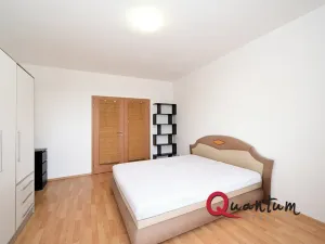 Pronájem bytu 2+kk, Praha - Hloubětín, Slévačská, 47 m2