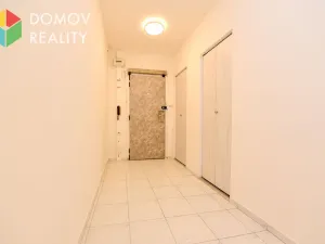 Pronájem bytu 2+kk, Praha, Vodnická, 47 m2
