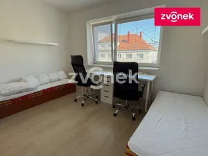 Pronájem bytu 1+kk, Zlín, Štefánikova, 16 m2