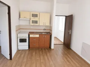 Pronájem bytu 2+kk, Ústí nad Labem - Neštěmice, Májová, 40 m2