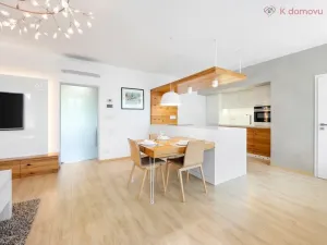 Pronájem bytu 2+kk, Uherské Hradiště, náměstí Míru, 90 m2