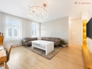 Pronájem bytu 2+kk, Uherské Hradiště, náměstí Míru, 90 m2