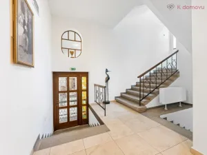 Pronájem bytu 2+kk, Uherské Hradiště, náměstí Míru, 90 m2