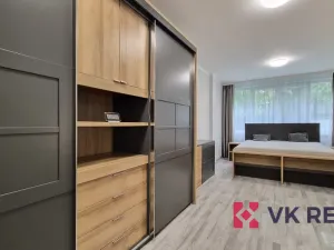 Pronájem bytu 2+kk, Praha - Vokovice, Lužná, 70 m2
