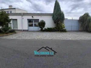 Pronájem výrobních prostor, Kroměříž, 80 m2