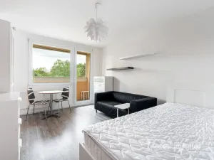 Pronájem bytu 1+kk, Praha, V Štíhlách, 34 m2