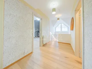 Prodej rodinného domu, Hovorčovice, Rozmarná, 169 m2