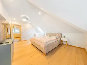 Prodej rodinného domu, Hovorčovice, Rozmarná, 169 m2