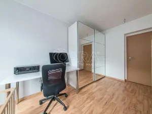 Pronájem bytu 3+kk, Hradec Králové - Nový Hradec Králové, Rybova, 74 m2