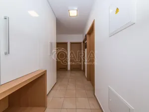 Pronájem bytu 3+kk, Hradec Králové - Nový Hradec Králové, Rybova, 74 m2
