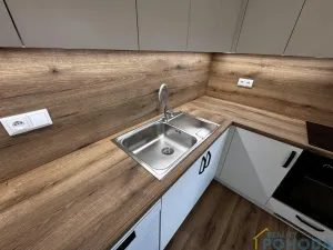Pronájem bytu 2+kk, Dašice, U Kasáren, 51 m2