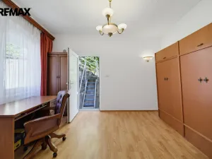 Prodej bytu 1+1, Karlovy Vary, I. P. Pavlova, 37 m2
