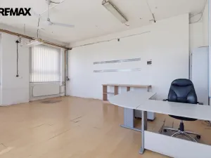 Prodej výrobních prostor, Aš, Mánesova, 2350 m2