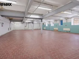 Prodej výrobních prostor, Aš, Mánesova, 2350 m2