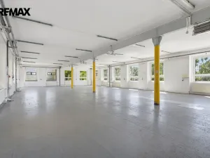 Prodej výrobních prostor, Aš, Mánesova, 2350 m2
