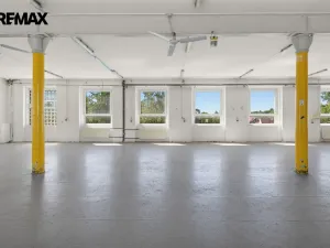 Prodej výrobních prostor, Aš, Mánesova, 2350 m2