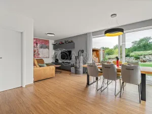 Prodej rodinného domu, Kamenice - Ládví, Lužní, 131 m2